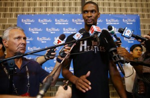 Chris Bosh Says Signing of Carmelo Anthony ‘Very Unlikely’