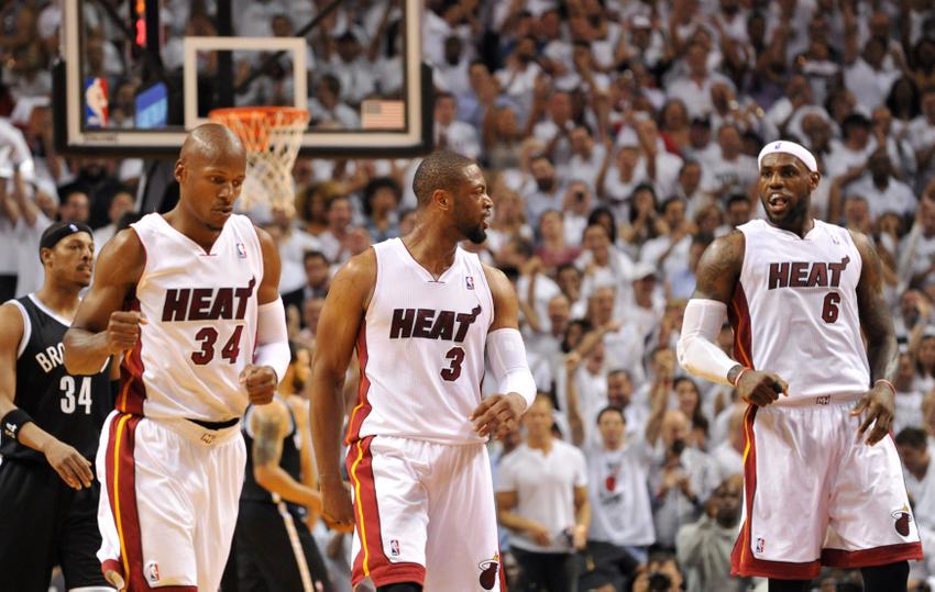 Heat Nation Rumors: Is Dwyane Wade Giving Us a Sign?