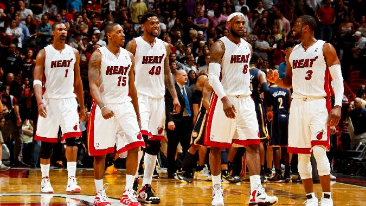 Майами хит состав. Miami Heat 2013. Баскетбольная команда Heat Wade. Miami Heat Player. Miami Heat Wade.