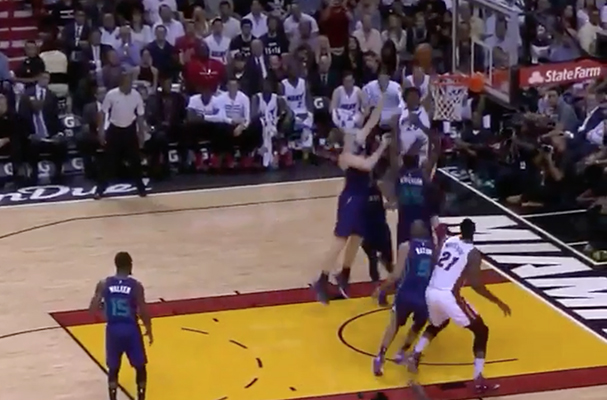 Video: Justise Winslow Dunks on Three Hornets Defenders