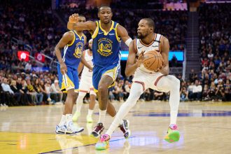 Kevin Durant and Jonathan Kuminga