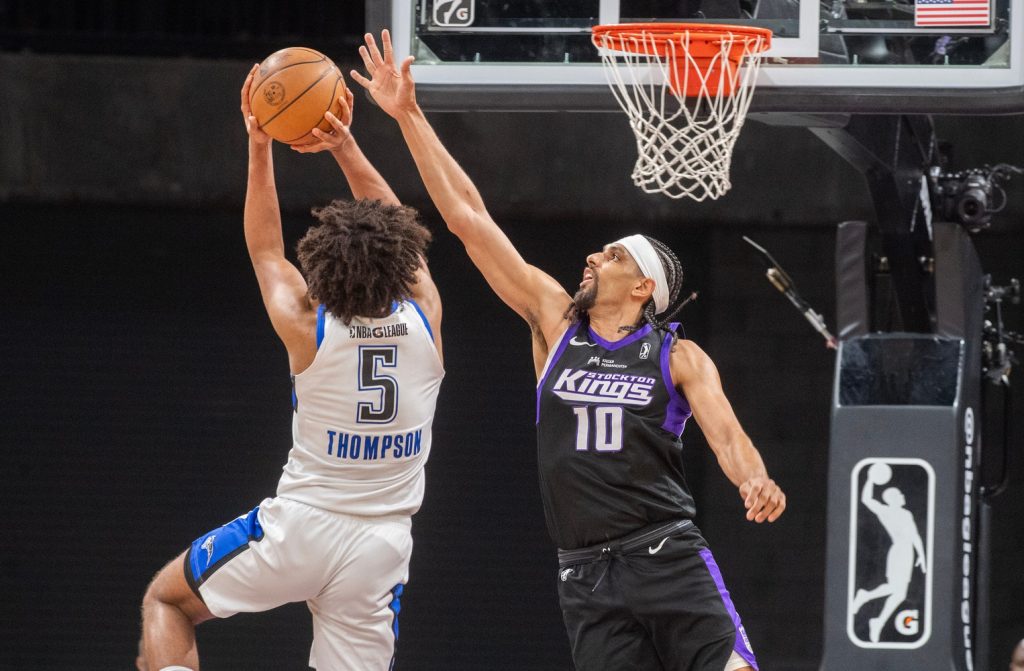 Ethan Thompson